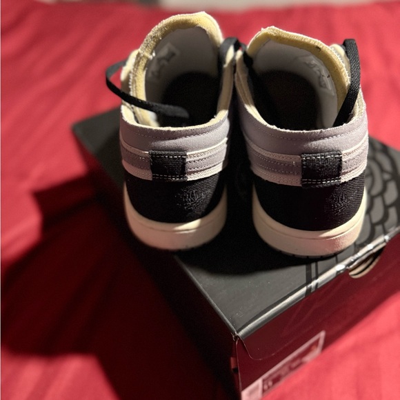 Men's Black and Gray Nike Sneakers - Picture 4 of 5